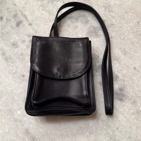 Americana by SHARIF Black Leather Crossbody Bag - Picture 5 of 9